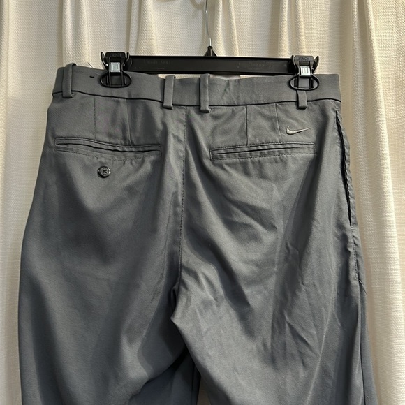 Men’s Gray Nike Dri-Fit Polyester & Spandex Athletic Golf Pants Size 30 x 30 - Picture 4 of 7